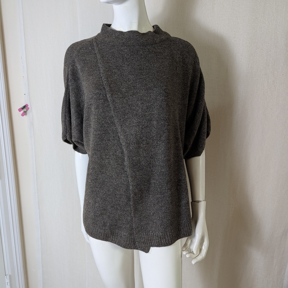 Cape Top Small NWT